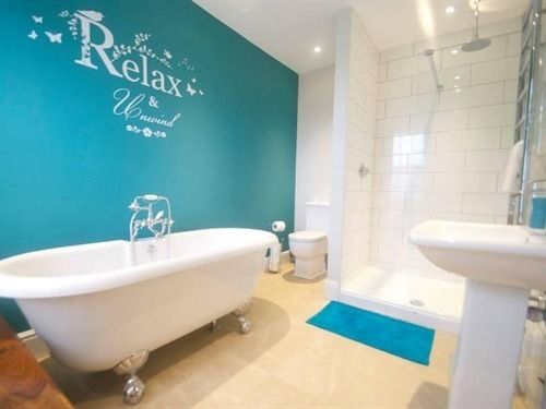 Hotel The Crown At Broad Hinton