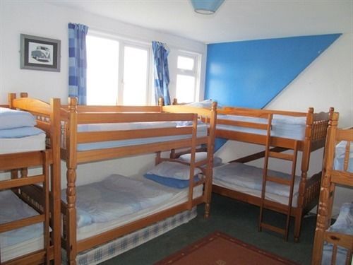 Breakers Lodge Hostel 4