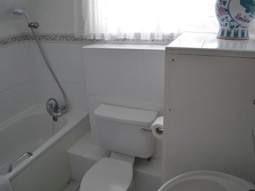 Bed and Breakfast Sandhaven Guest House 1