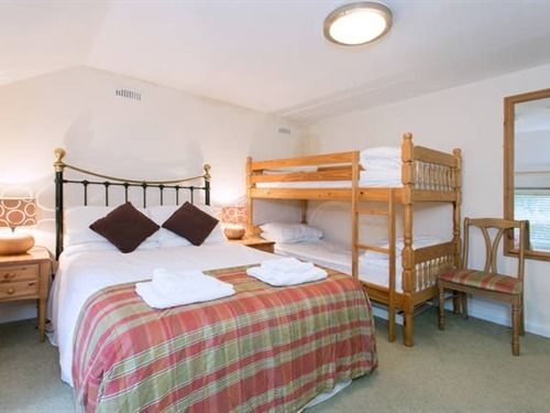 Hotel Farmers Arms 12