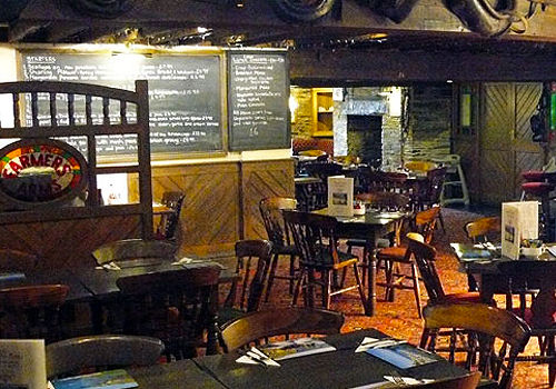 Hotel Farmers Arms 20