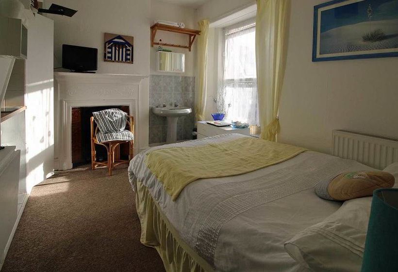 Pension (Hôtel basse catégorie) White Waters 1