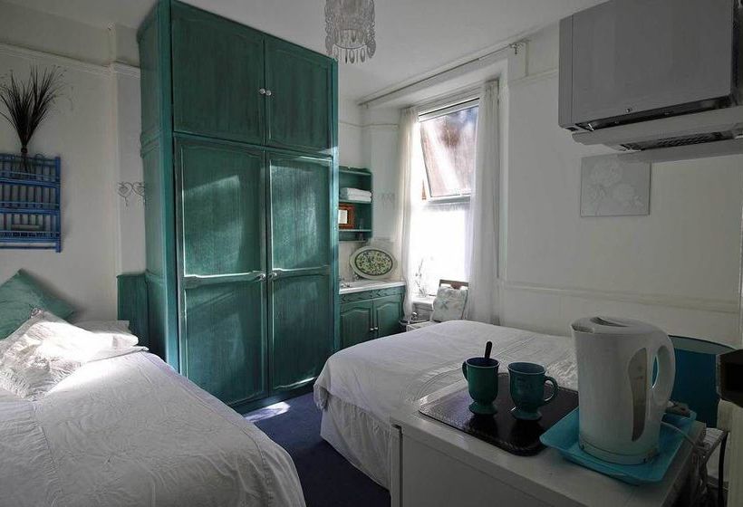 Pension (Hôtel basse catégorie) White Waters 6