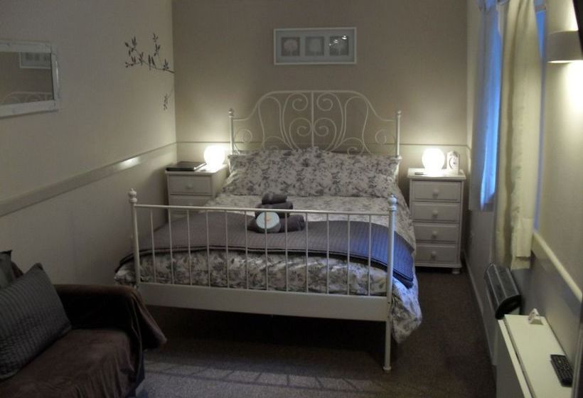 Bed & Breakfast Ferndale House 1