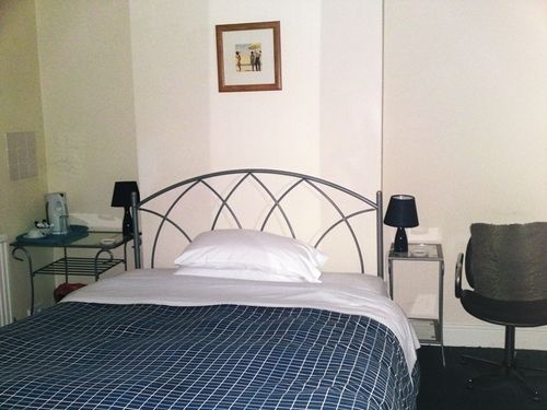 Crestwell House Bed & Breakfast 5