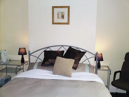 Crestwell House Bed & Breakfast 7