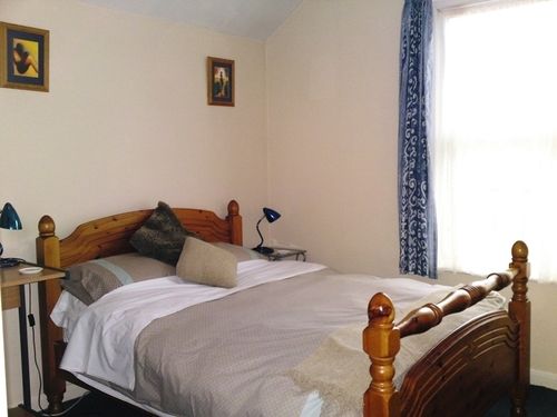 Crestwell House Bed & Breakfast 8