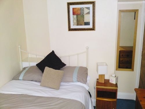 Crestwell House Bed & Breakfast 9