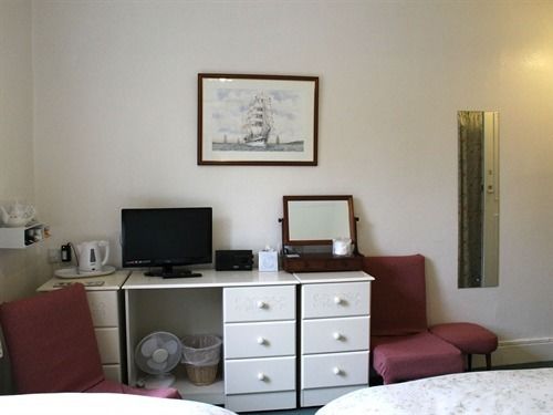 Pension (Hôtel basse catégorie) Elerkey Guest House B&b 12