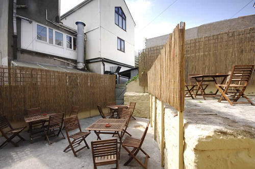 Hôtel The Longboat Inn 12