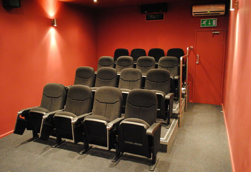 Hôtel The Longboat Inn 4