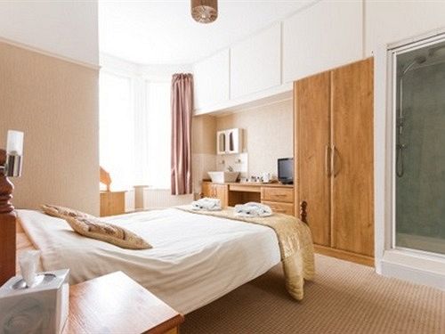 Pension (Hôtel basse catégorie) Wyvern 3