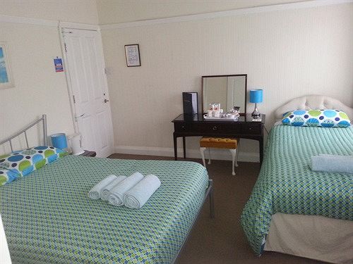 Bed & Breakfast Vs King William 5