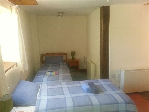 Bed & Breakfast Vs King William 9