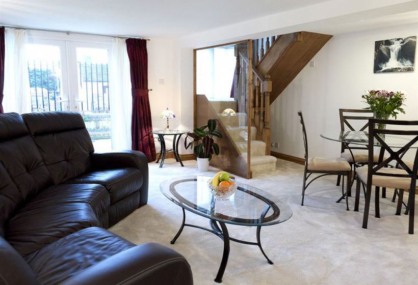 Pensão Pointers Guest House