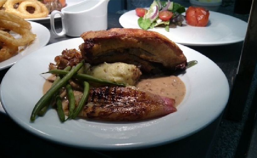 Pension (Hôtel basse catégorie) The Fountain Tavern 2