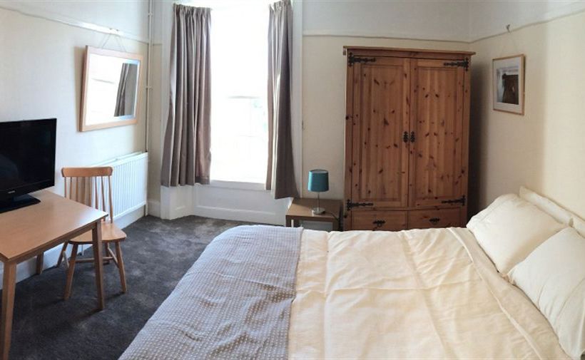 Pension (Hôtel basse catégorie) The Fountain Tavern 3