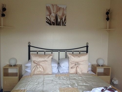 Hotel Safe Harbour Inn 10