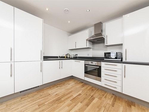 Pinnacle Apartments Central 10