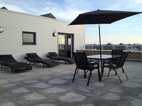 Pinnacle Apartments Central 3