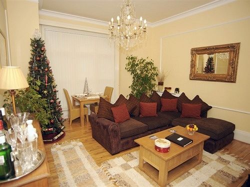 Newmarket Boutique Apartments 15