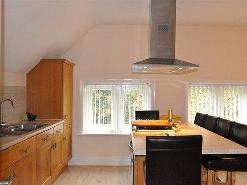 Newmarket Boutique Apartments 5