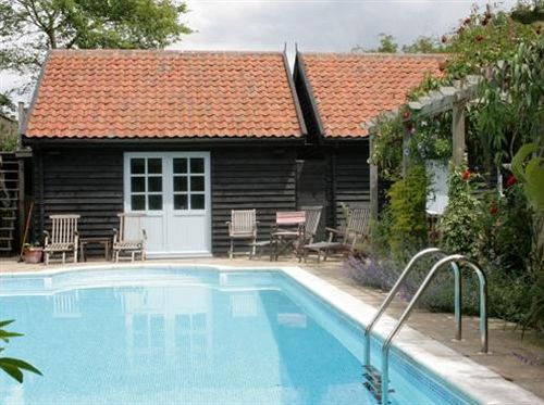 Bed and Breakfast Riverside Cottage