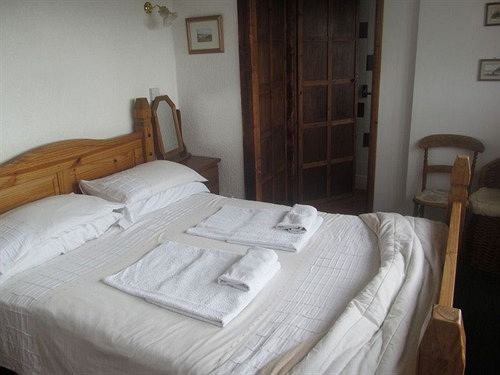 Bed & Breakfast Upton Cross 2