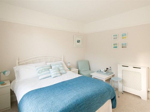 Pension The Cove Guest House 10