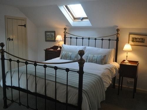 Bed and Breakfast Holly Tree House 1