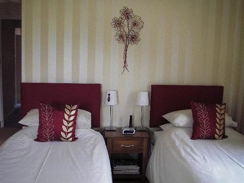 Bed & Breakfast Nightless Copse 8
