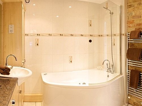 Pensão Grove Barn 4