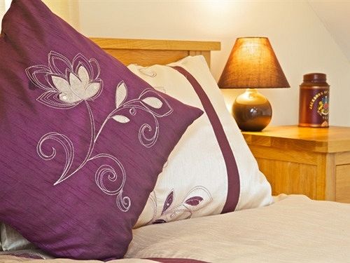 Pensão Grove Barn 7