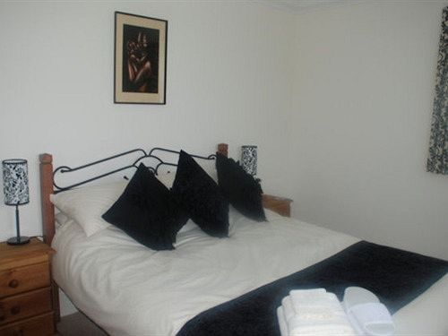 Tudor Rose Bed And Breakfast