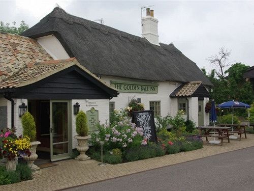 Hotel The Golden Ball