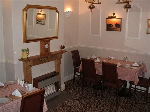 Bed & Breakfast Pengilley Guest House 2