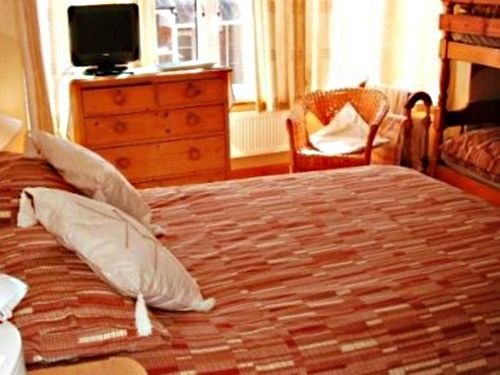 Bed & Breakfast Pengilley Guest House 7