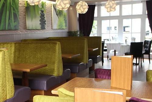 Stones Hotel, Bar And Restaurant