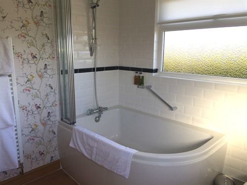 Bed & Breakfast Fourwinds Leisure 5