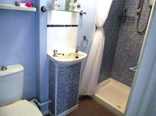 Pension Trevarrian Lodge 8