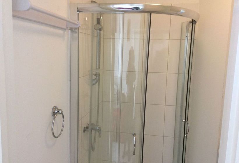 Bed and Breakfast Ash 2