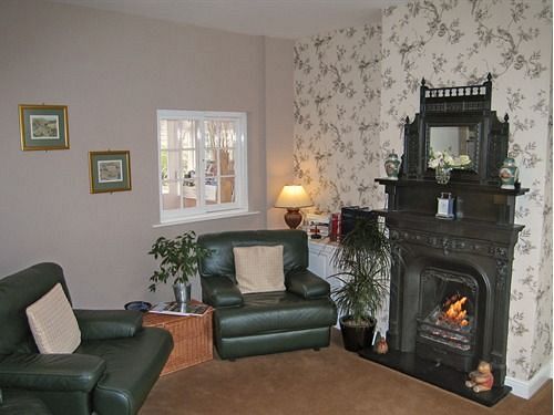 Pension (Hôtel basse catégorie) The Coach House 2