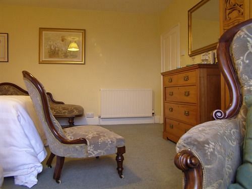 Cadson Manor B&b 12
