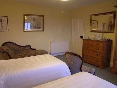 Cadson Manor B&b 6