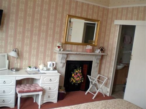 Pension The Moorings Guest House 13