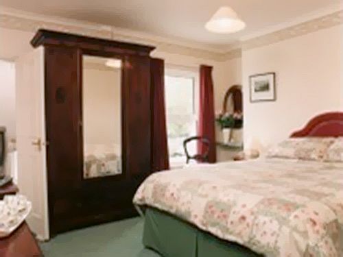 Pension Websters Bed & Breakfast