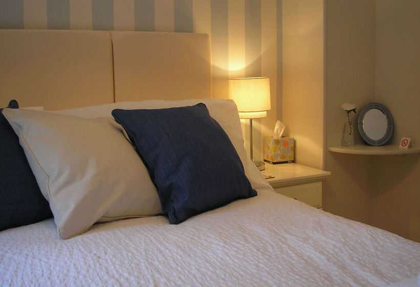 Bed and Breakfast Petherton Cottage