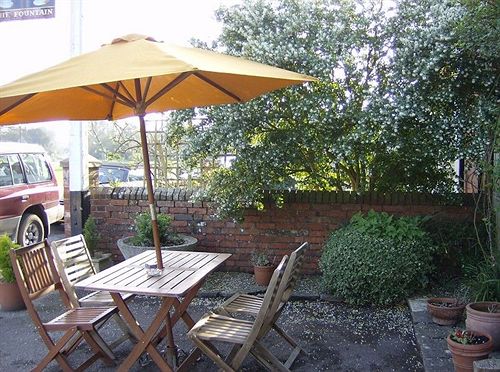 Bed & Breakfast Taste Of India On The Green 1