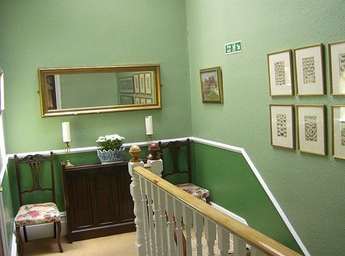 Bed & Breakfast Taste Of India On The Green 10