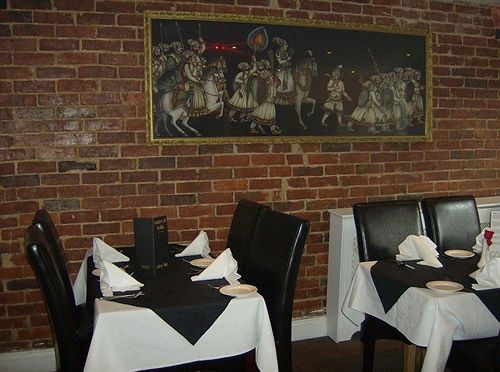 Bed & Breakfast Taste Of India On The Green 12